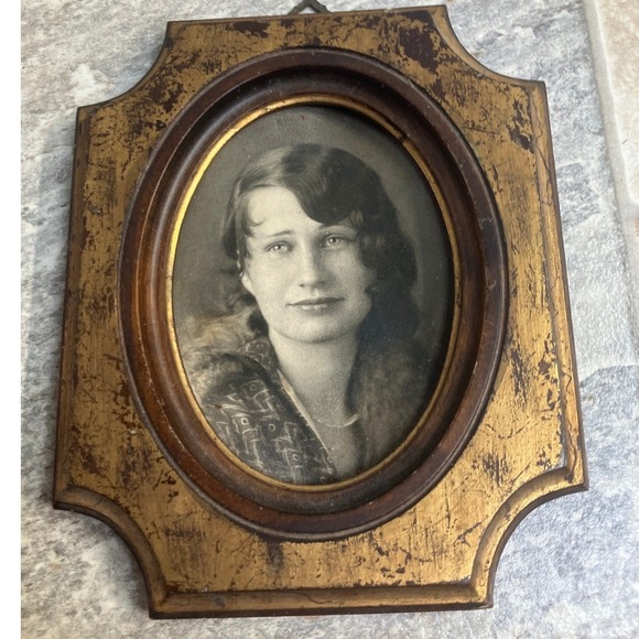 Other - Antique Oval Portrait Frame Ornate Gold Wood Vintage Woman Photo Display